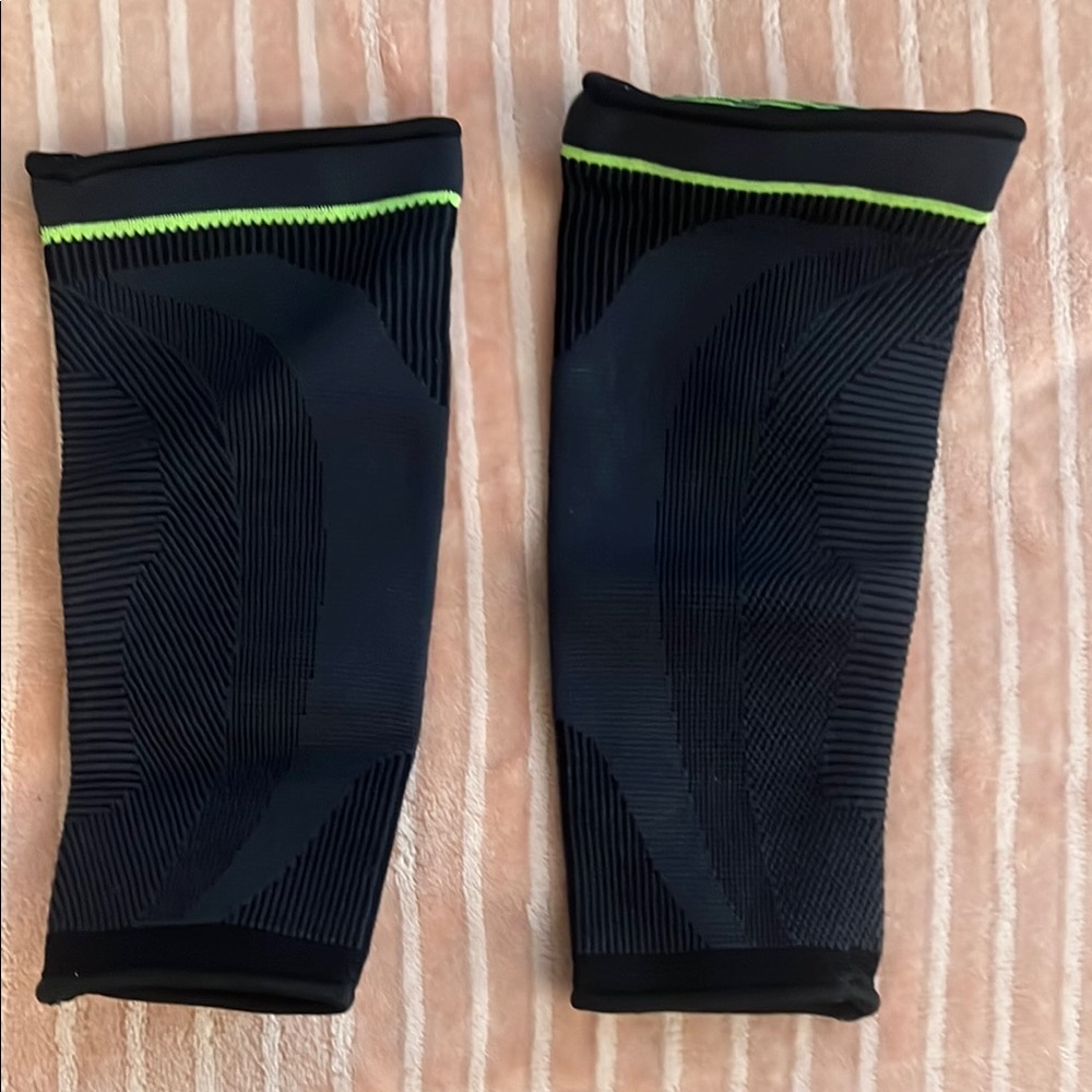 Black and Green Knee Compression Sleeves